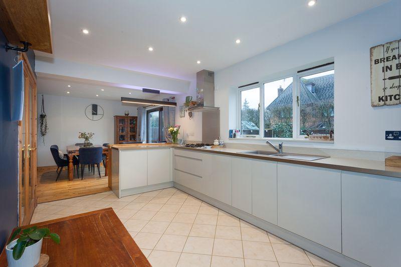 Dining kitchen
