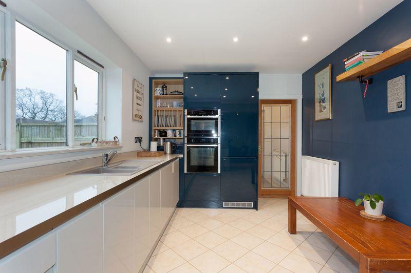 Dining kitchen