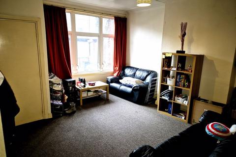 4 bedroom terraced house for sale, Winfield Terrace, Leeds