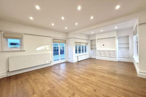 5 bedroom detached house for sale, Links Road, Epsom