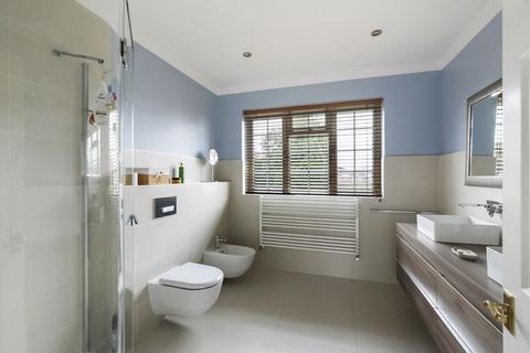 16 Chiltern Way, Tonbridge, TN9 1NQ