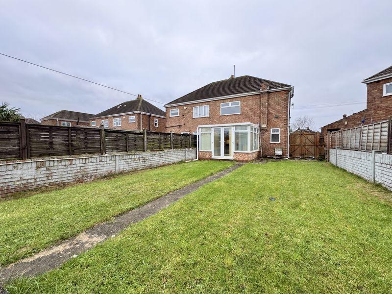 Garden up to house