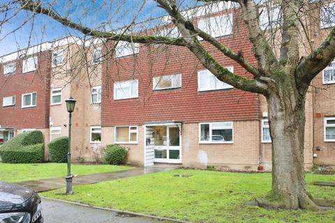 2 bedroom flat for sale, Tithe Court, Slough