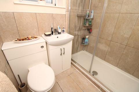 18 Balmoral Way, Walsall, WS2 7RL