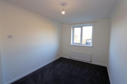 2 bedroom maisonette to rent, Weald Hall Lane, Thornwood.