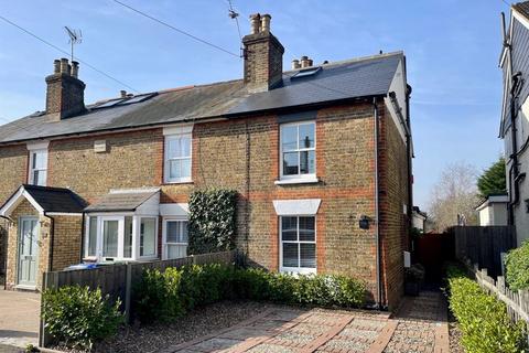 3 bedroom end of terrace house for sale, Coverts Road, Esher