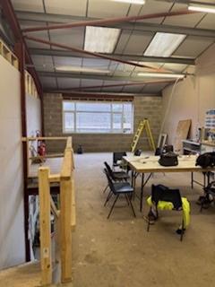 Workshop & retail space to rent, Bradshaw Brow, Bradshaw, Bolton