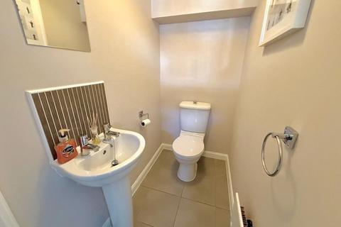 4 Alabaster Avenue, Houghton Regis, Dunstable, LU5 5AZ