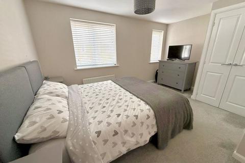 4 Alabaster Avenue, Houghton Regis, Dunstable, LU5 5AZ
