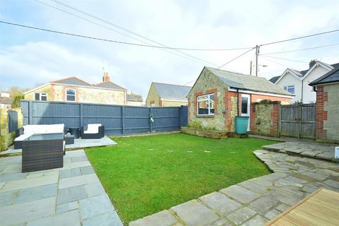 3 bedroom semi-detached house for sale, IDEAL FAMILY HOME * WROXALL