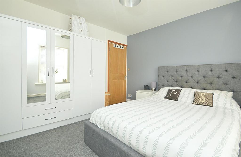 Resized Bed1b.jpg