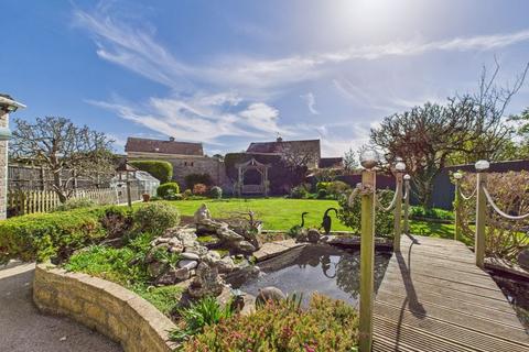 undefined, Behind Berry, Somerton