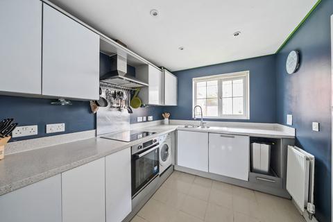 4 bedroom semi-detached house for sale, Field Close, Surrey RH6