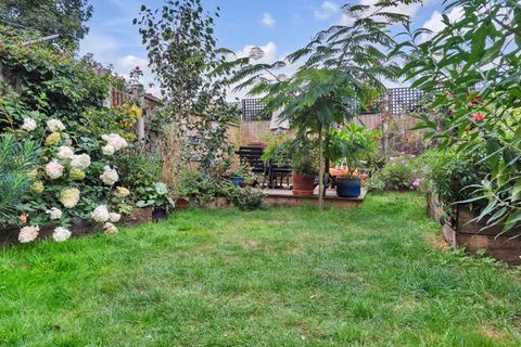 123 Davidson Road, Croydon, CR0 6DN
