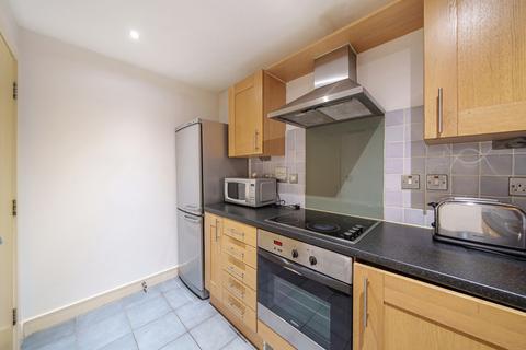 1 bedroom flat to rent, Bramwell Place, Chertsey Road, GU21