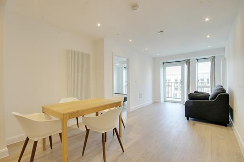 1 bedroom apartment to rent, Ellipse House Eden Place E16