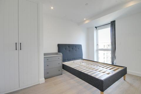 1 bedroom apartment to rent, Ellipse House Eden Place E16