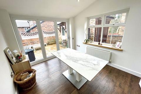 21 Bishops Walk, Llangollen, LL20 8RZ