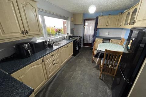 3 bedroom detached bungalow for sale, School Lane, Coedpoeth