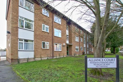 Alliance Court, Hills Avenue, CB1