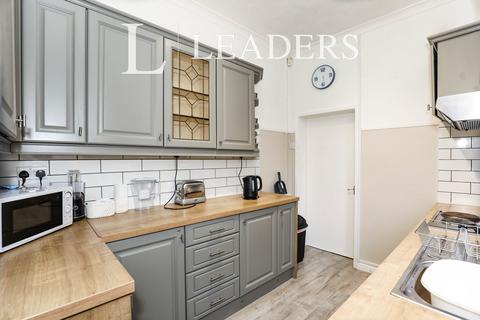 4 bedroom terraced house to rent, Princes Road, Penkhull, ST4