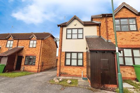 2 bedroom semi-detached house to rent, Shelby Close, NG7