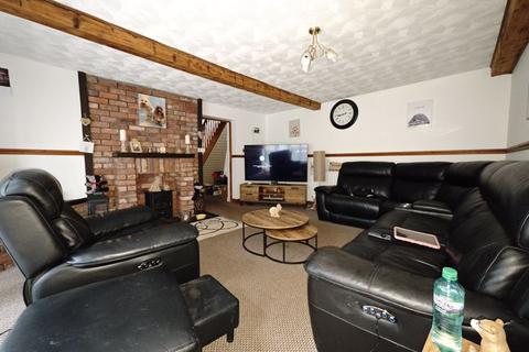 3 bedroom house for sale, Market Place, Brampton