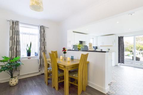 3 bedroom bungalow for sale, Sandy Lane, Redruth - Superb detached bungalow