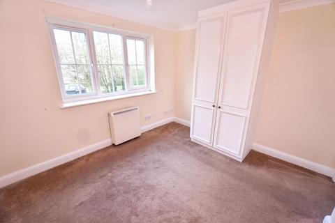 2 bedroom flat for sale, Gallows Lane, High Wycombe HP12