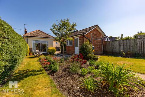 2 bedroom detached bungalow for sale, Ferndown BH22