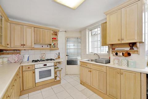 4 bedroom apartment for sale, Fursecroft, George Street