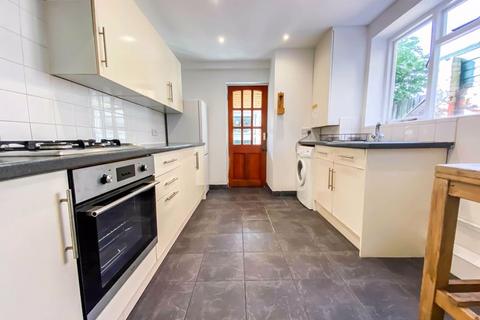 4 bedroom terraced house to rent, Corporation Road, BOURNEMOUTH BH1