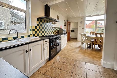 8 bedroom detached house to rent, Fernside Road, Bournemouth BH9