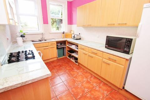 6 bedroom detached house to rent, Talbot Road, Bournemouth BH9