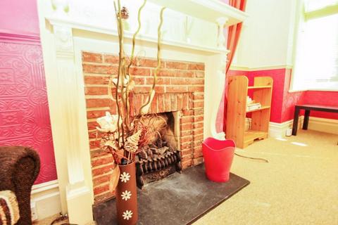 6 bedroom detached house to rent, Talbot Road, Bournemouth BH9