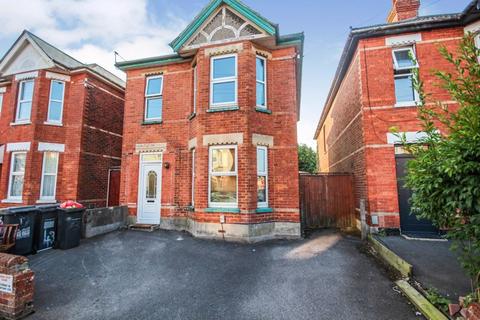 6 bedroom detached house to rent, Stanfield Road, Bournemouth BH9