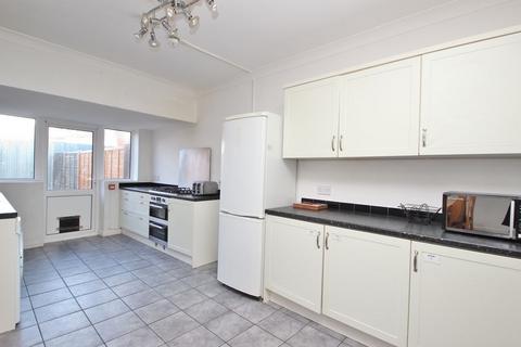 6 bedroom terraced house to rent, Southcote Road, Bournemouth BH1