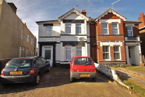 4 bedroom semi-detached house to rent, Bennett Road, Bournemouth BH8