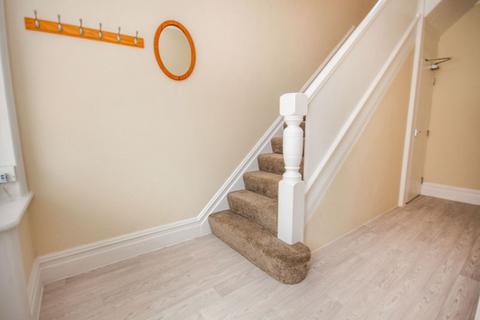 5 bedroom detached house to rent, Acland Road, Winton BH9