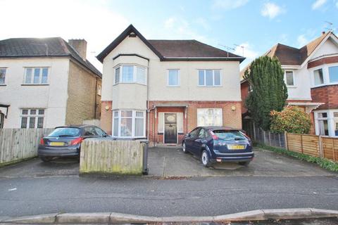6 bedroom house to rent, Talbot Road, Bournemouth BH9