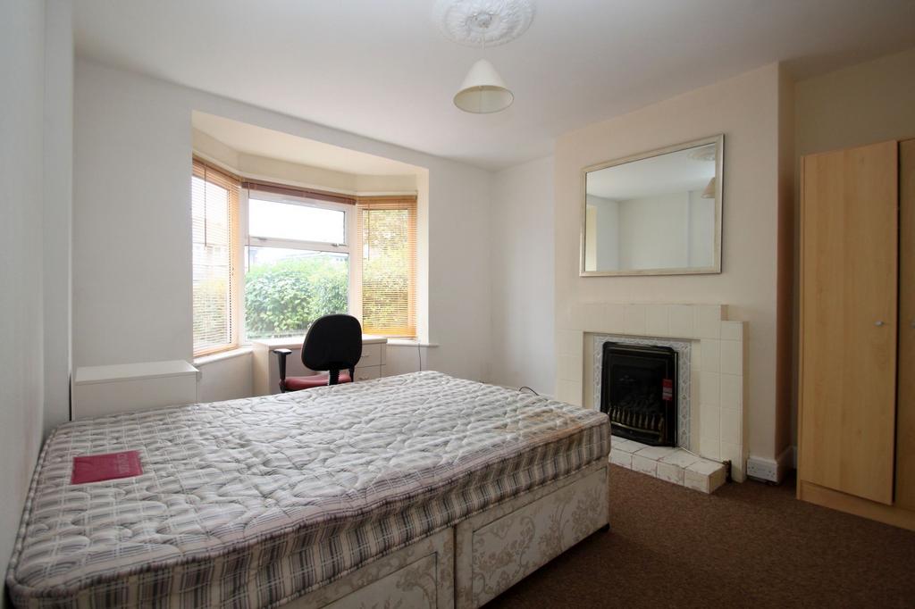 Wallisdown Road, Bournemouth BH11 - View 3
