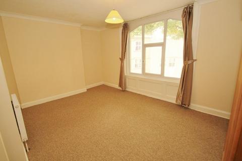 2 bedroom house to rent, Glen Fern Road, Bournemouth BH1