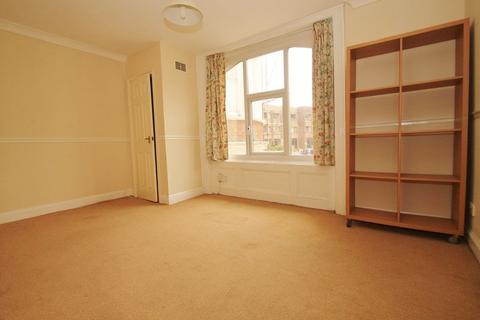 2 bedroom house to rent, Glen Fern Road, Bournemouth BH1