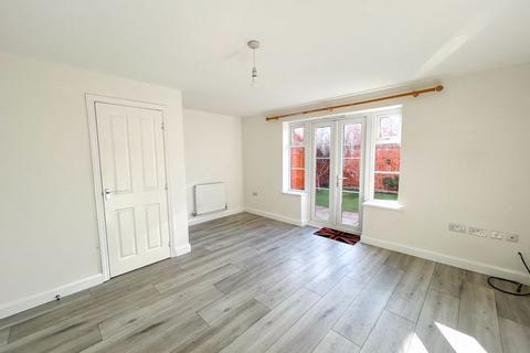 3 bedroom end of terrace house to rent, Compton Close, Glastonbury