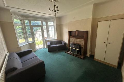 3 bedroom semi-detached house for sale, Kings Road, Stretford, M32