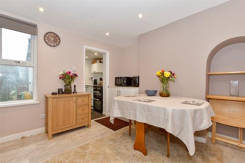 3 bedroom terraced house for sale, Holborough Road, Snodland ME6