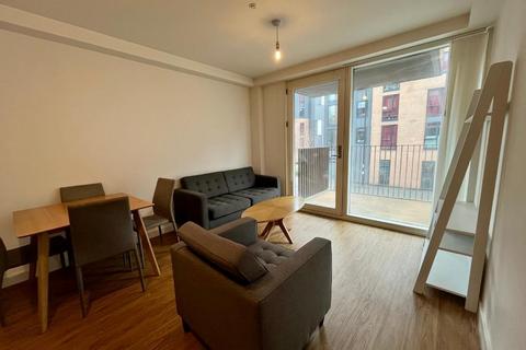 2 bedroom apartment to rent, Stretford Road, Manchester, Hulme, M15 5GF