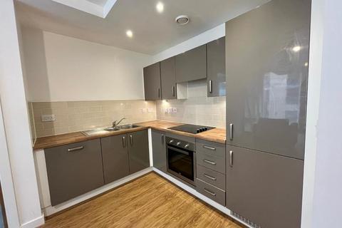 2 bedroom apartment to rent, Stretford Road, Manchester, Hulme, M15 5GF