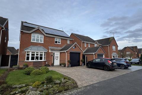 4 bedroom detached house for sale, Alpine Court, Worksop S80