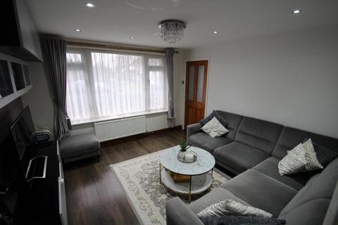 3 bedroom end of terrace house for sale, Bletchley, Milton Keynes MK3